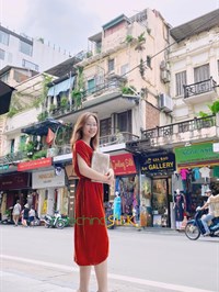 V-neck velvet dress, waist strap