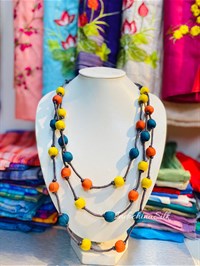 Vòng cổ 3 dây hạt thưa