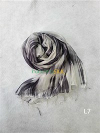 Khăn lụa mỏng loang